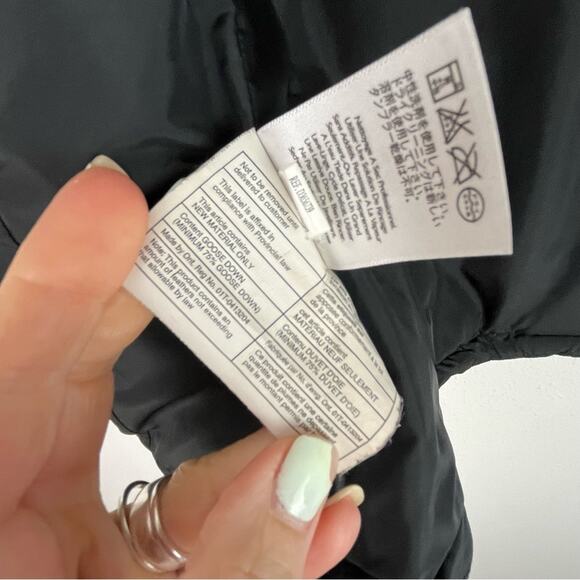 Eddie Bauer Womens Vest Goose Down Quilted Winter Black Small - Picture 9 of 9